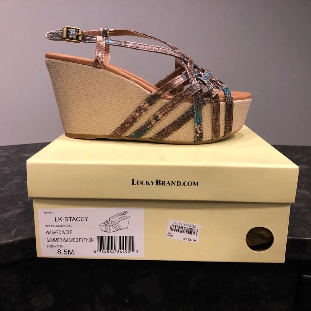 🎈Host Pick🎈Lucky Brand Snakeskin-like Wedge